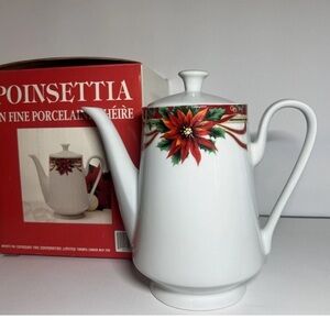 Poinsettia Christmas Teapot Coffee Pot Fine Porcelain drink pitcher floral